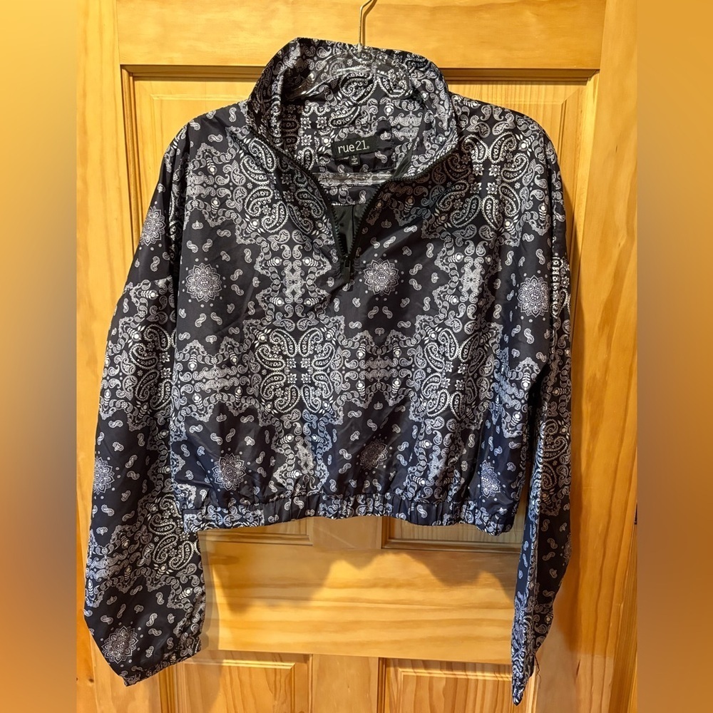 Rue21 cropped windbreaker jacket, black and white bandana/paisley print
